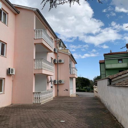 Apartman Dobric Fažana Εξωτερικό φωτογραφία